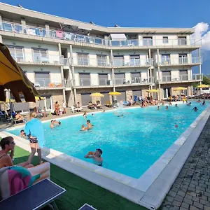 Hébergement de vacances Alessandra Supervacanza -, Domaso